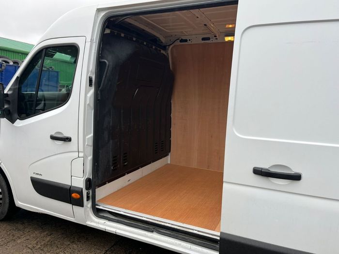 Opel Movano 2021