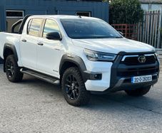 Toyota HiLux 2021