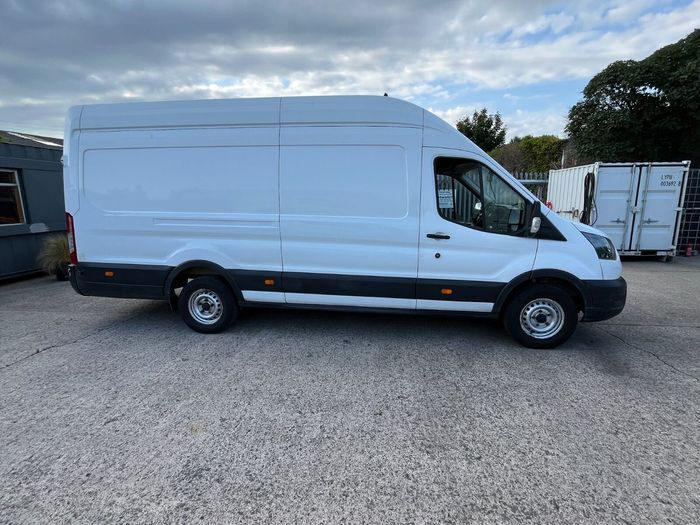 Ford Transit 2022