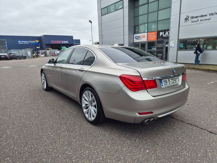 BMW 7 Series 2009