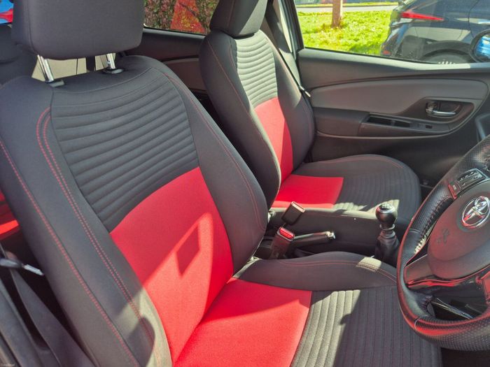 Toyota Yaris 2014