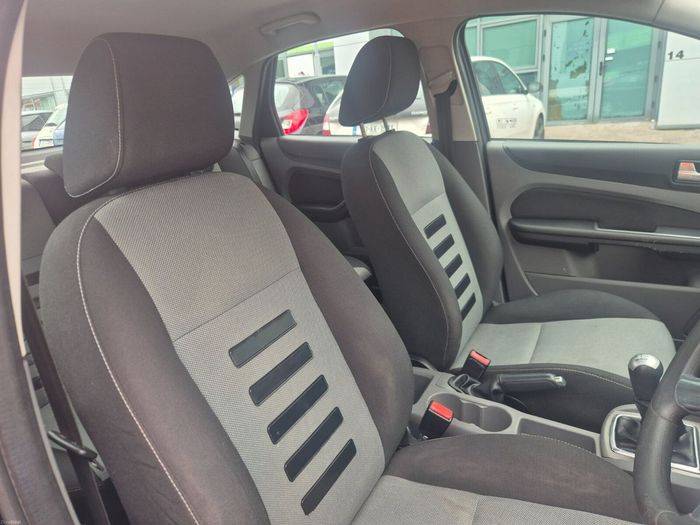 Ford Focus 2011
