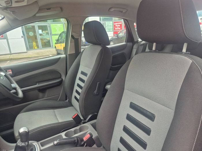 Ford Focus 2011