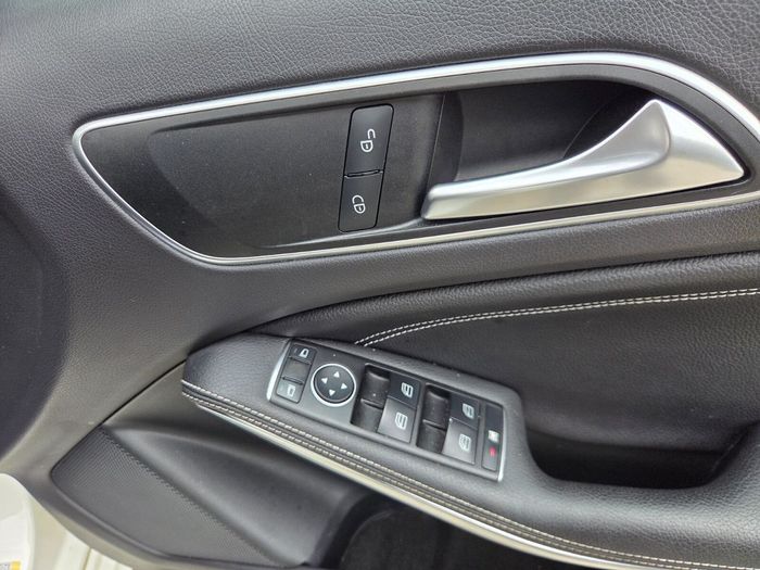 Mercedes-Benz A-Class 2015