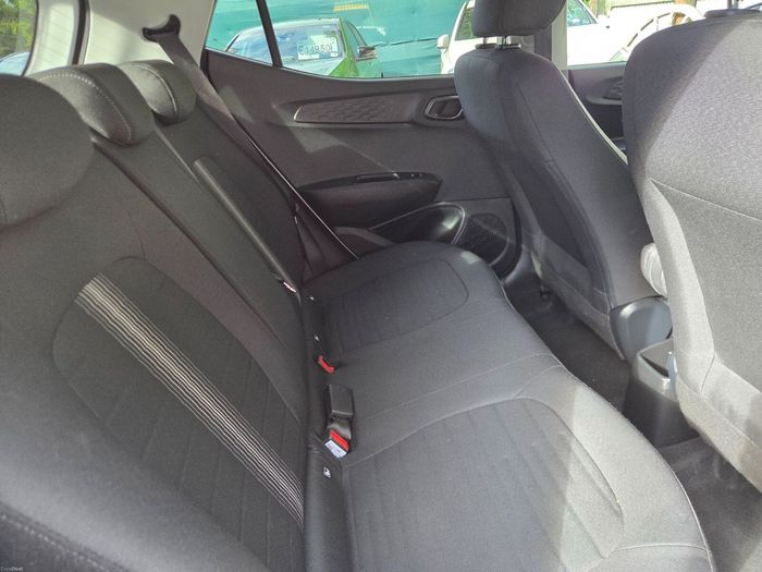 Hyundai i10 2023