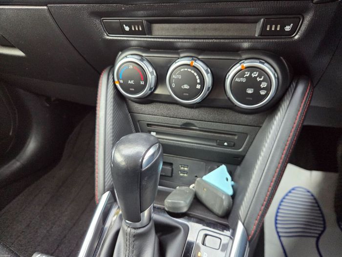 Mazda Demio 2016