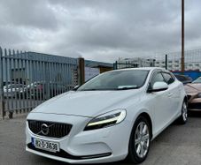 Volvo V40 2018