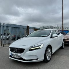 Volvo V40 2018