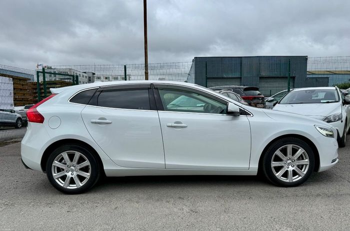 Volvo V40 2018