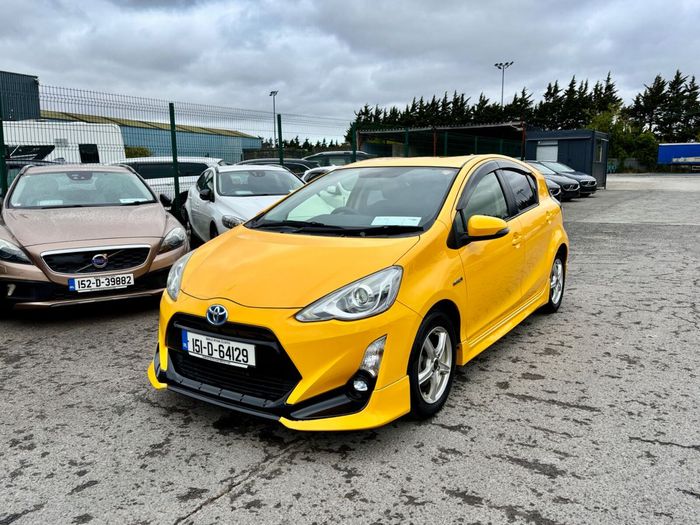 Toyota Aqua 2015