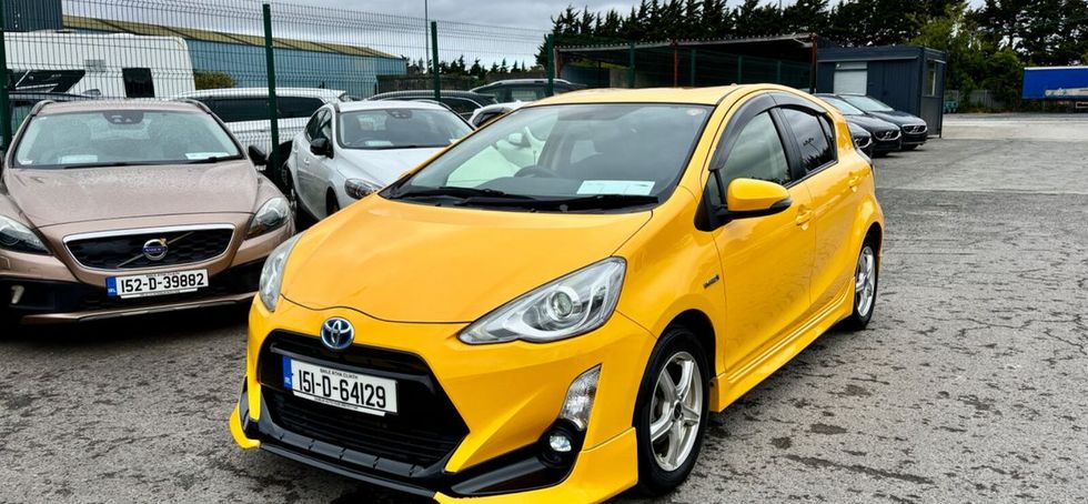 Toyota Aqua 2015