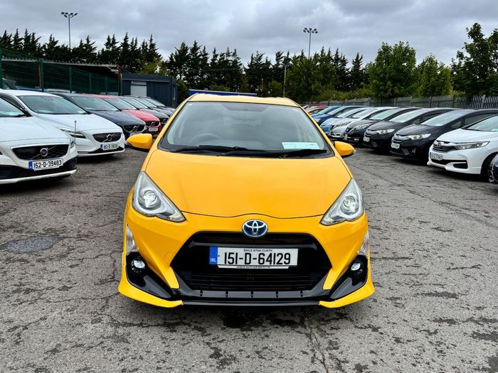Toyota Aqua 2015
