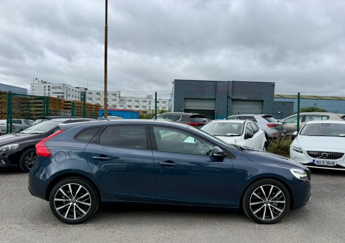 Volvo V40 2018