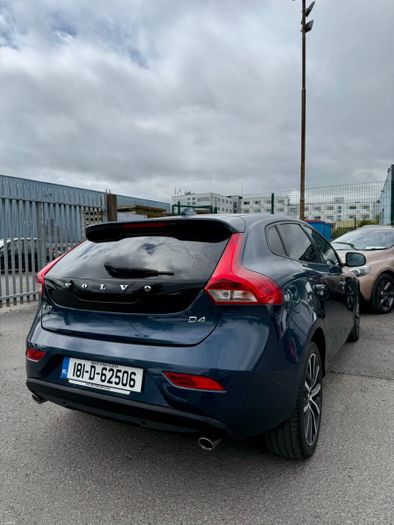 Volvo V40 2018