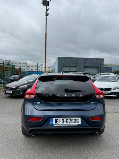 Volvo V40 2018