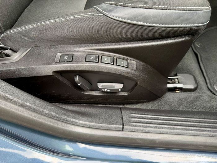 Volvo V40 2018