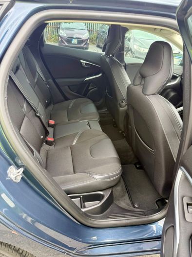 Volvo V40 2018