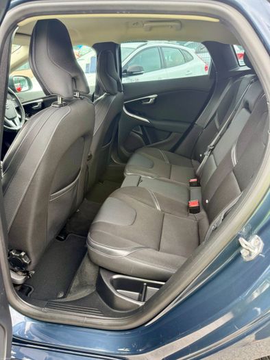 Volvo V40 2018