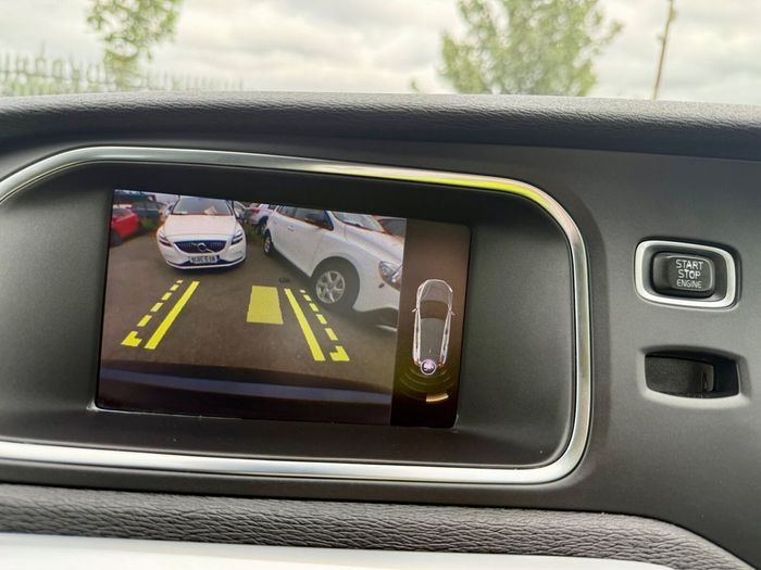 Volvo V40 2018