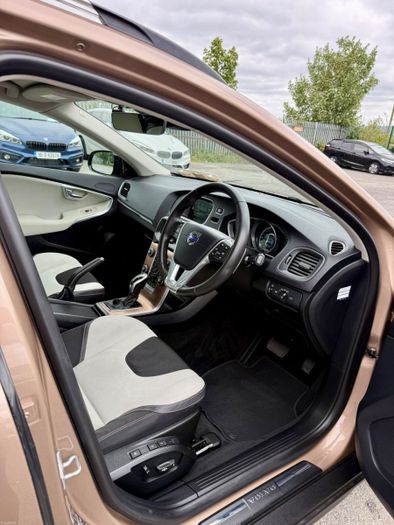 Volvo V40 2015