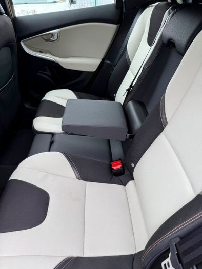 Volvo V40 2015