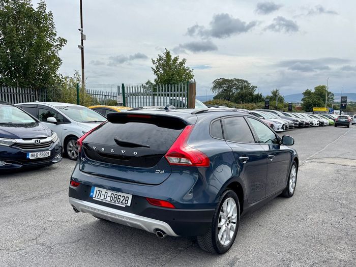 Volvo V40 2017