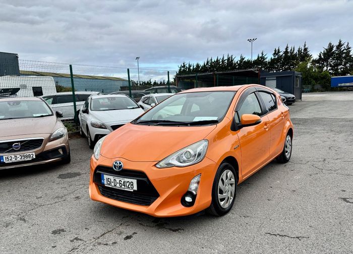 Toyota Aqua 2015