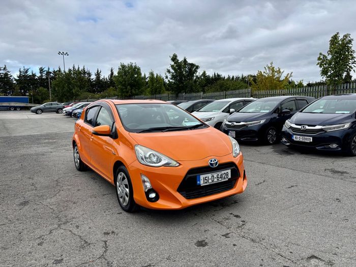 Toyota Aqua 2015