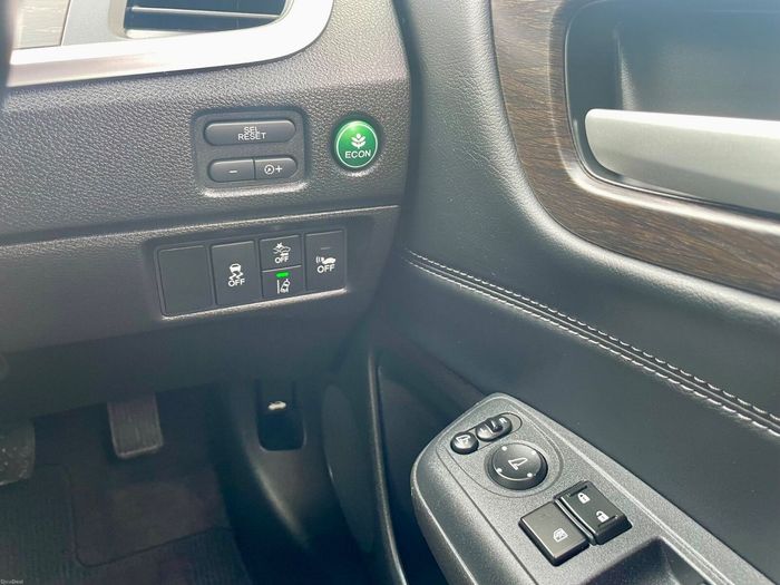 Honda Jade 2015