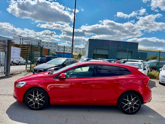 Volvo V40 2017