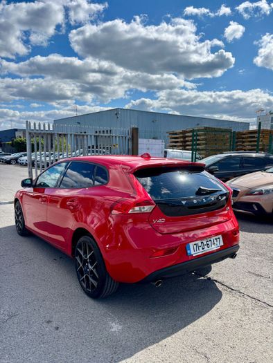 Volvo V40 2017