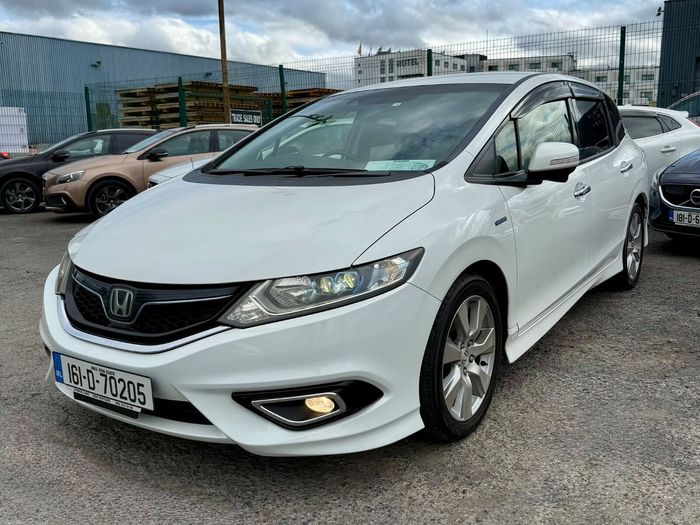 Honda Jade 2016