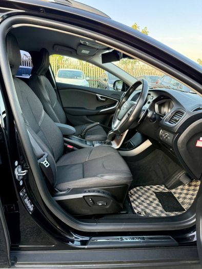 Volvo V40 2016
