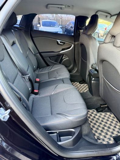 Volvo V40 2016
