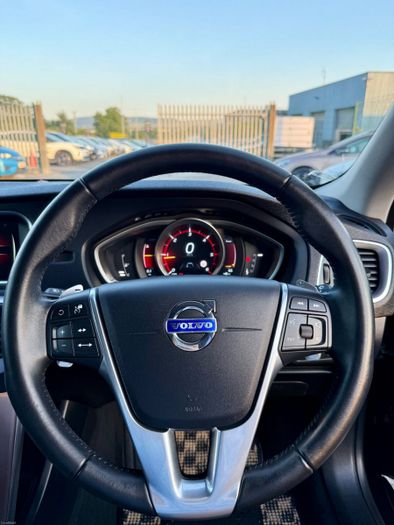 Volvo V40 2016