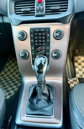 Volvo V40 2016