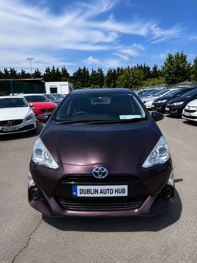 Toyota Aqua 2015