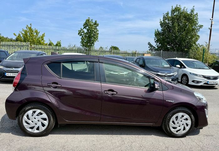 Toyota Aqua 2015