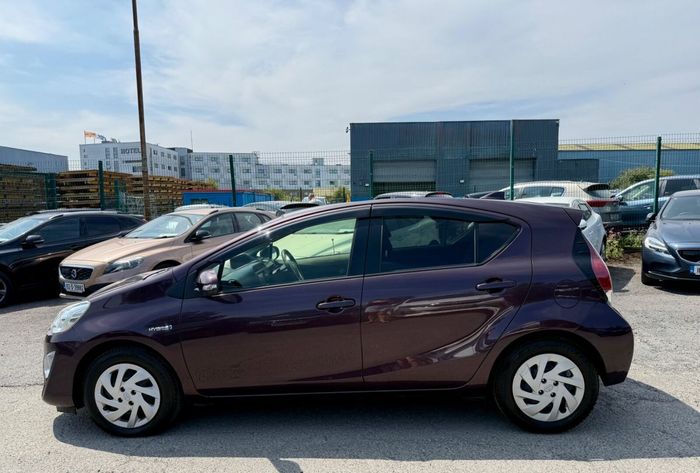 Toyota Aqua 2015
