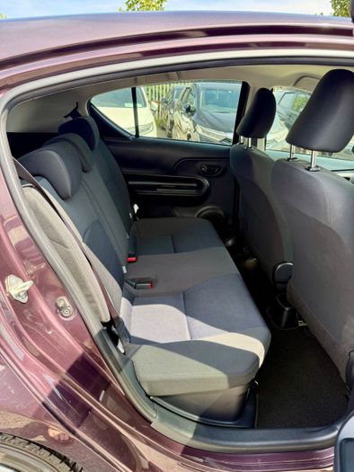 Toyota Aqua 2015