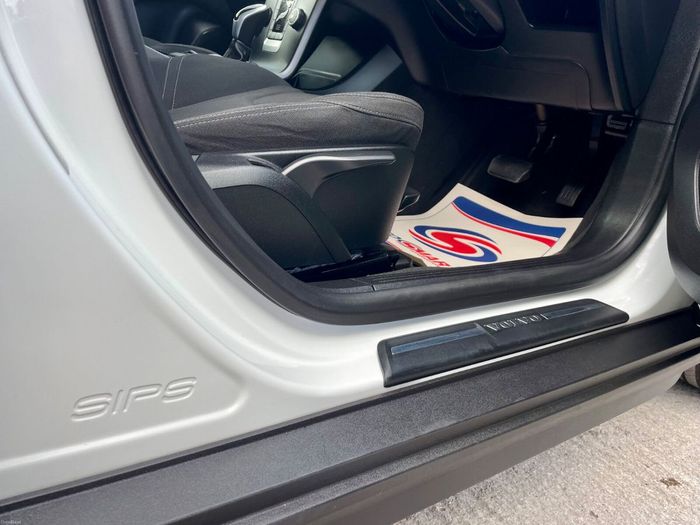 Volvo V40 2015