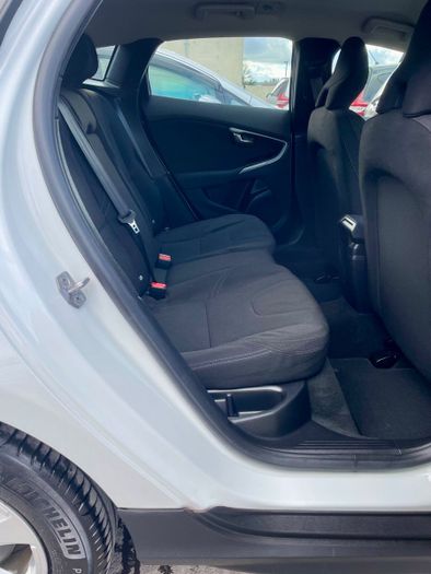 Volvo V40 2015