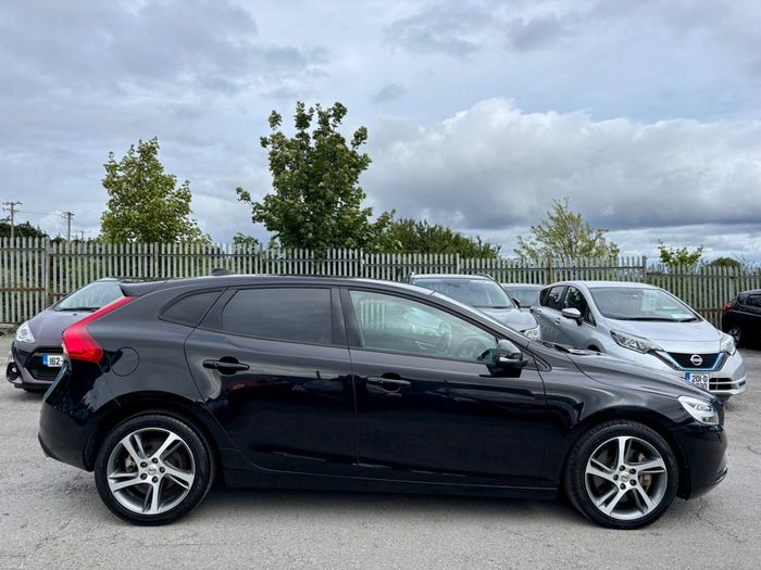 Volvo V40 2017