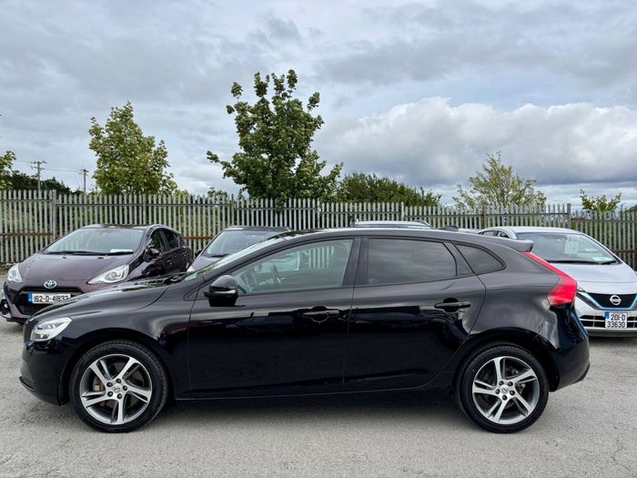 Volvo V40 2017