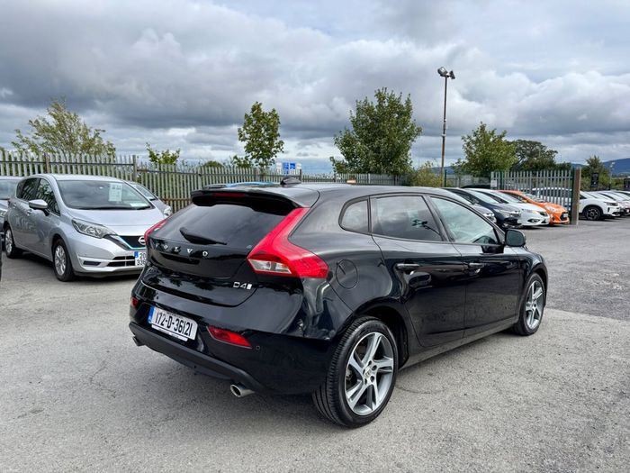 Volvo V40 2017