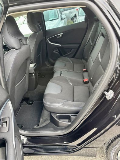 Volvo V40 2017