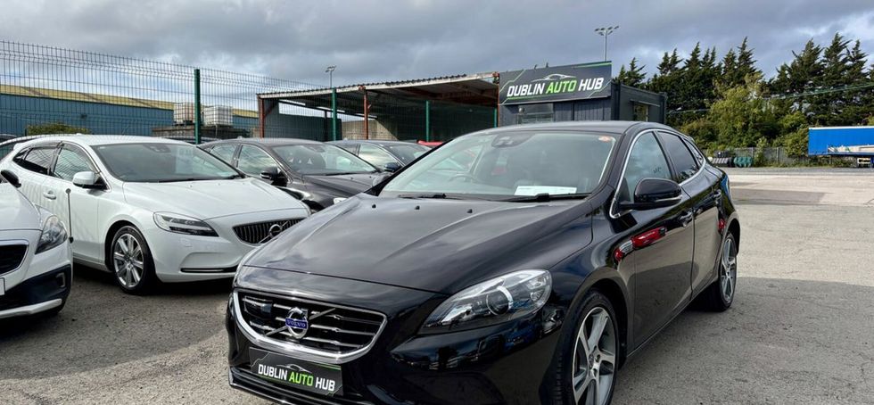 Volvo V40 2015