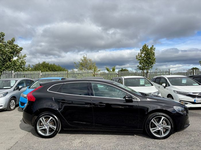 Volvo V40 2015