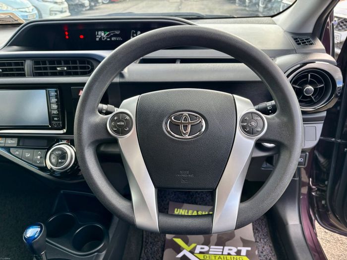 Toyota Aqua 2016