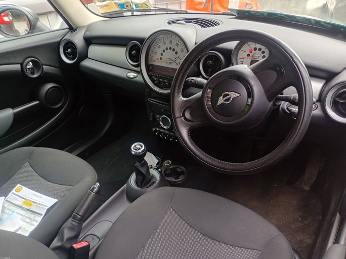 MINI One 2012
